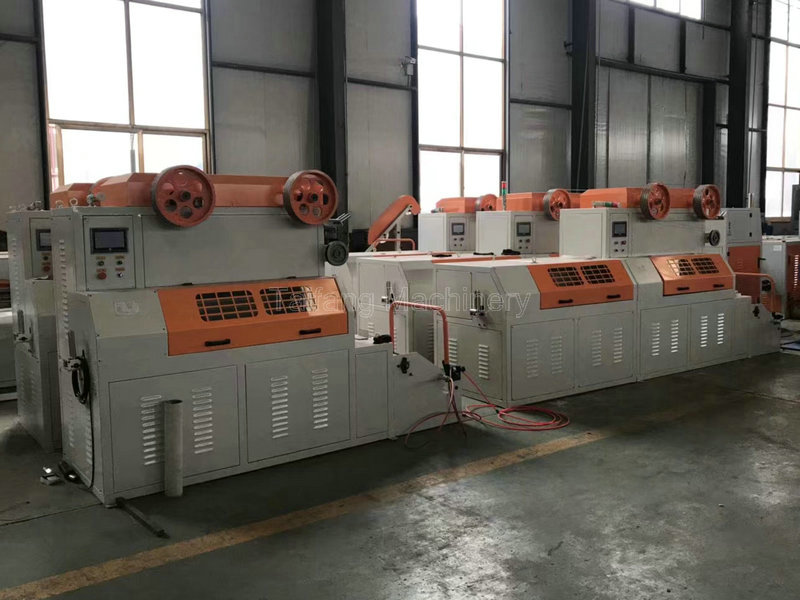 Horizontal wrapping machine